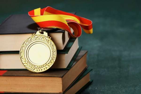 В Минусинске на медали претендуют порядка 60 выпускников