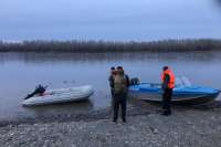 В Курагинском районе полицейские на реке Туба спасли двоих сплавщиков