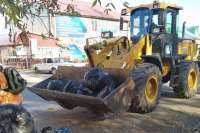 Минусинские соцзащитники очистили сквер