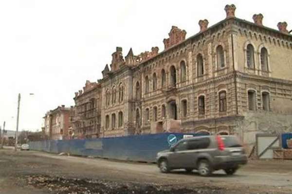 В Минусинске завершается обновление фасада Дома Вильнера