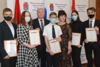 В Минусинске победители и призеры олимпиады школьников получили награды