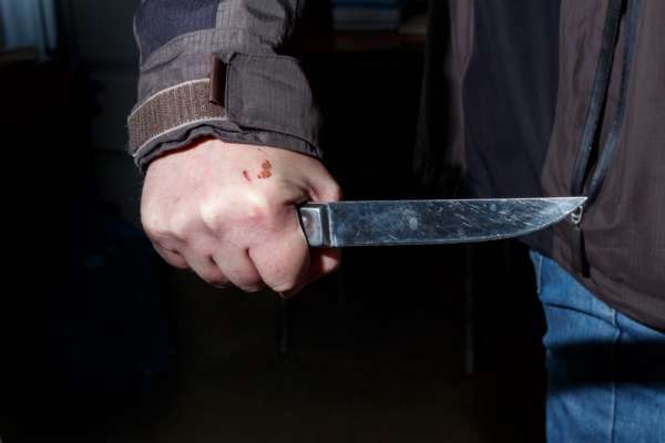 В Красноярске мужчина зарезал семью из 3 человек