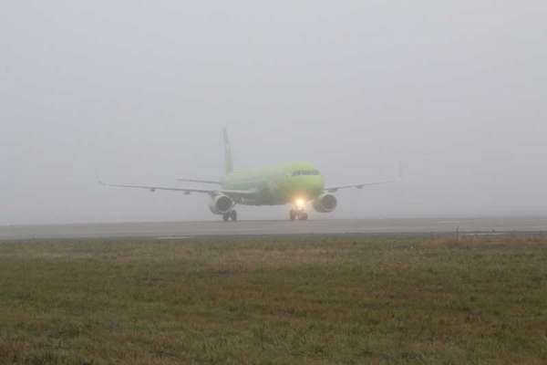 В Абаканском аэропорту из-за тумана задержали несколько рейсов