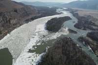 На реке Абакан проведены подрывы льда