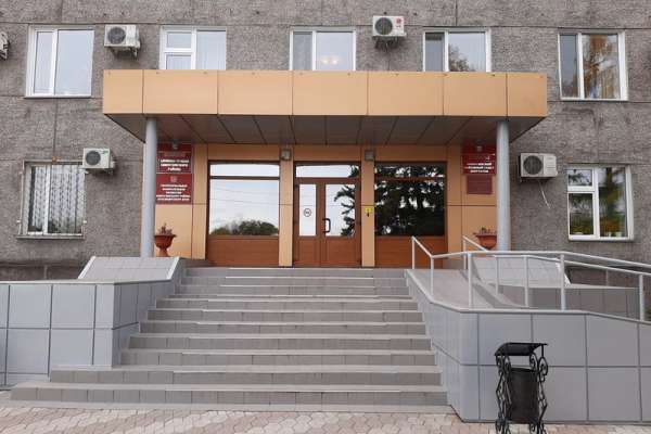 В Минусинске после сообщения о минировании проверили городской суд