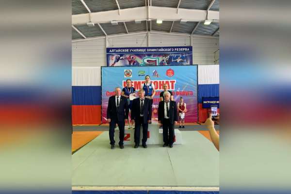 Две медали чемпионата СФО достались минусинским тяжелоатлетам