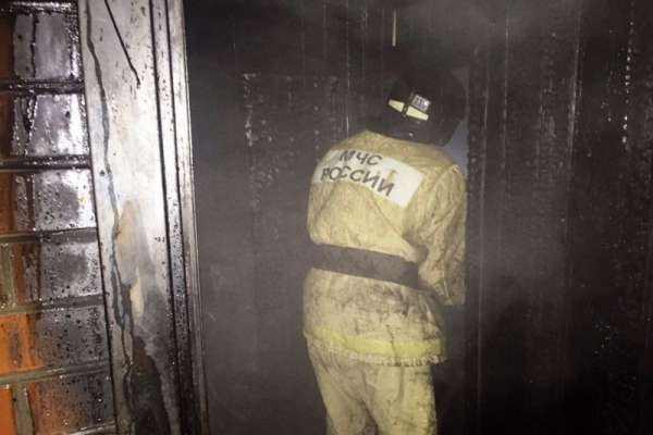 В Аскизе из горящего дома эвакуировались четверо жильцов