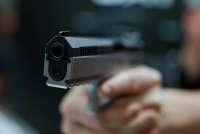 Житель Хакасии выстрелил в прохожего за отказ дать ему денег