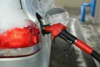 Цена литра бензина вырастет на полтора рубля