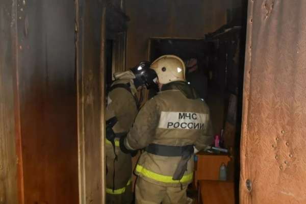 Жителя Саяногорска спасли вовремя подоспевшие пожарные