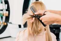 В Красноярске возобновляют работу парикмахерские и салоны красоты