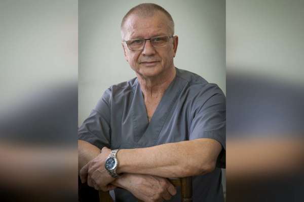В Красноярске коронавирус унес жизнь известного хирурга