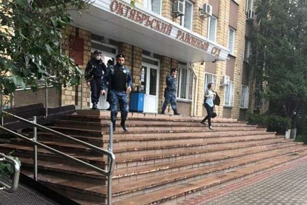 В Красноярском крае из-за угрозы минирования эвакуируют суды, аэропорт и детскую поликлинику