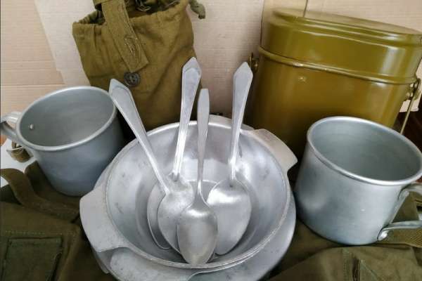 В Российской армии алюминиевую посуду заменят на пластиковую