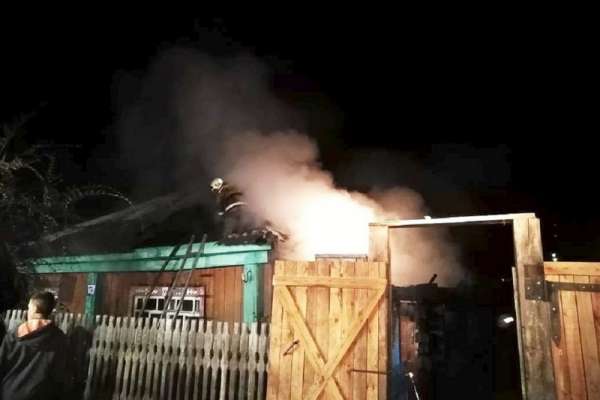 В Таштыпском районе жители спасли из огня соседа-погорельца
