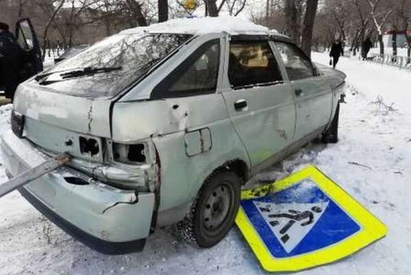 В Хакасии водитель-подросток сбил на тротуаре пешехода