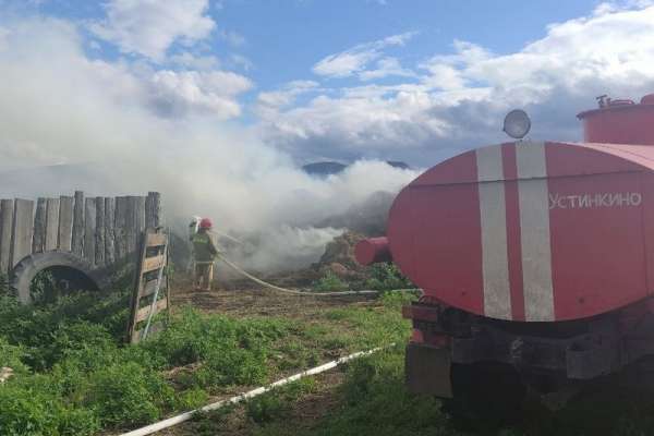 В Хакасии из-за детской шалости сгорело 12 тонн сена