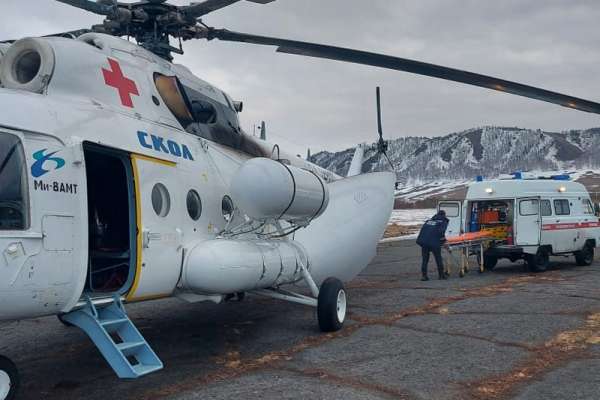 В Хакасии ребенка эвакуировали вертолетом из Таштыпа в больницу Абакана