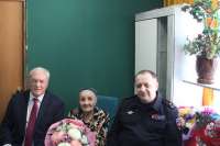 В Минусинске 100-летний юбилей отмечает ветеран органов внутренних дел Александра Могильная