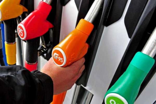 Минэнерго пообещало не поднимать цены на бензин более чем на 4,3%