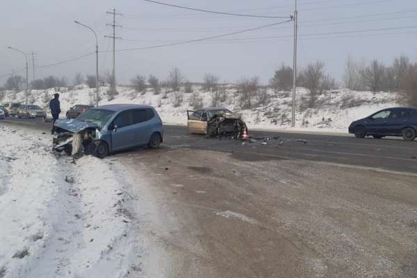 В дорожной аварии между Минусинском и Абаканом пострадали люди