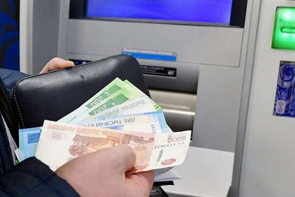 С первого октября российским бюджетникам проиндексируют зарплату
