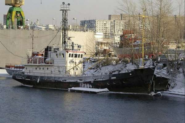 В Красноярском крае руководитель рыболовецкой компании незаконно продал корабль