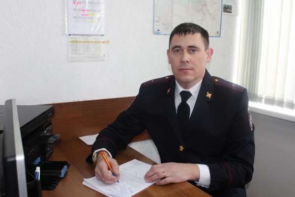 Минусинский полицейский помог разыскать маму жителю города