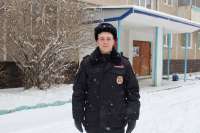 Минусинский полицейский помог местной жительнице справиться с нарушителями порядка