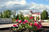 Минусинск украшают цветами: всего разбито более 700 квадратных метров клумб