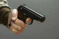 В Курагино местный житель угрожал полицейскому пистолетом
