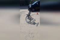 В Минусинске юный велосипедист выскочил под колеса автомобиля