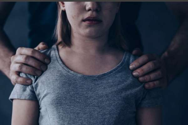 В Хакасии под суд пойдет мужчина, изнасиловавший малолетнюю падчерицу
