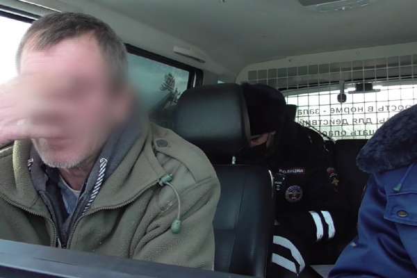 В Ширинском районе пьяный водитель без прав не смог разжалобить автоинспекторов