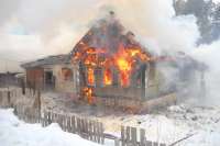 В Хакасии от огня пострадал жилой дом
