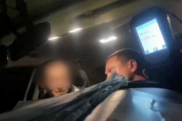 В Хакасии пьяный водитель выдал себя полицейским включённым поворотом