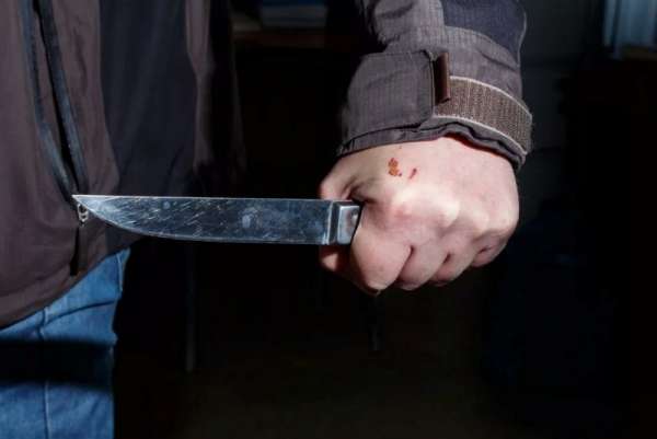 В Абакане ревнивец угрожал ножом сожительнице: теперь ему грозит 2 года тюрьмы