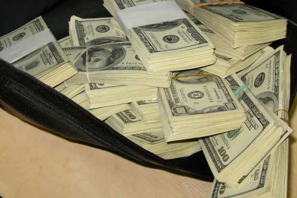 Житель Минусинска легализовал полмиллиона долларов, полученных мошенническим путем