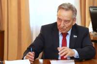 Спикер парламента Хакасии обвинил врачей в распространении коронавируса