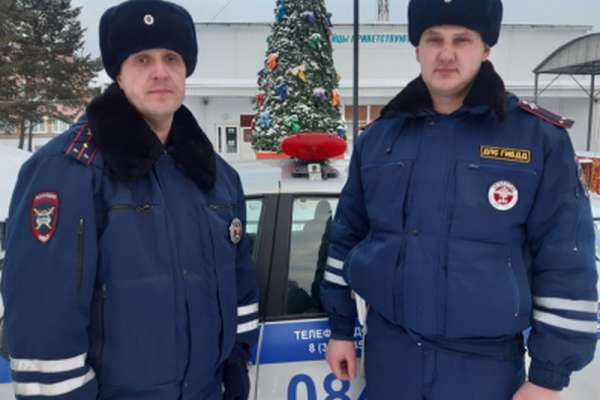 В Красноярском крае полицейские спасли из пожара более 100  животных