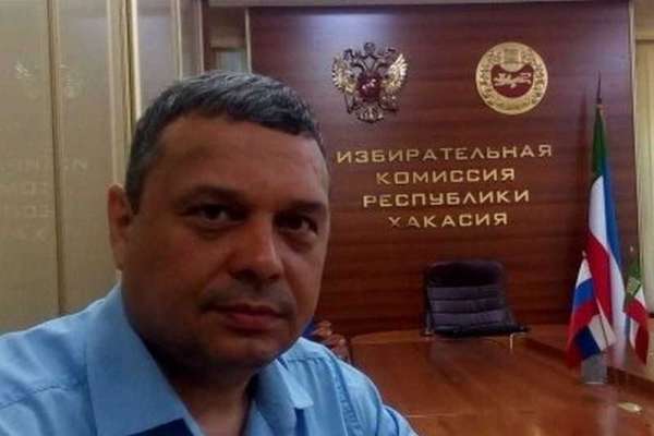 Александр Мяхар вновь решил бороться за пост главы Хакасии