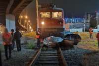 В Красноярске поезд протаранил автомобиль