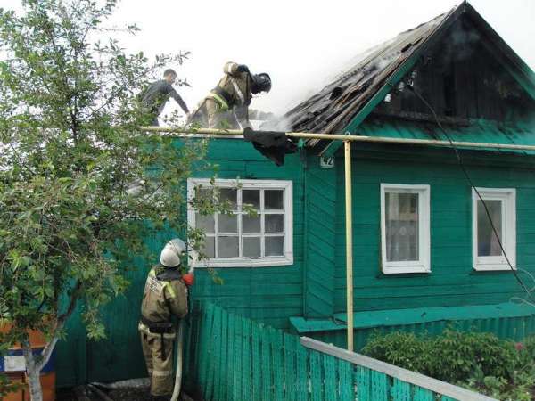 В Ермаковском районе пожарные спасли домовладение