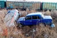 В Красноярском крае пьяный водитель опрокинул полицейский автомобиль в кювет