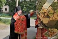 Минусинский епископ освятил купола церкви в селе Каратузское