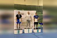 Сотрудник Минусинской прокуратуры взял серебро на турнире по гиревому спорту