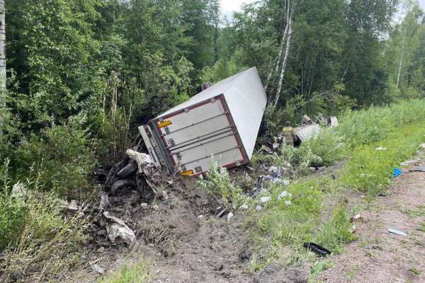 В Емельяновском районе дорожная авария унесла жизнь двоих человек