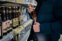 Двое парней из Черногорска поплатятся свободой за кражу бутылки элитного коньяка