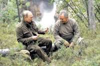Путин и Шойгу сходили в Туве за грибами
