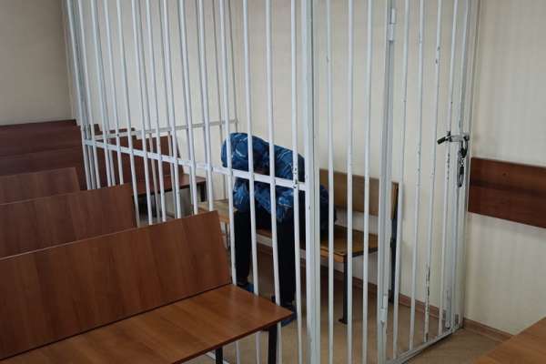 В Минусинске отправили в СИЗО мужчину, пытавшегося скинуть с пятого этажа ребёнка